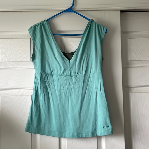 Vintage Patagonia Layered V Neck Tee - Picture 1 of 3
